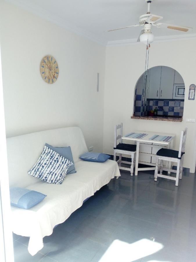 By The Sea Apartment Nerja Ngoại thất bức ảnh